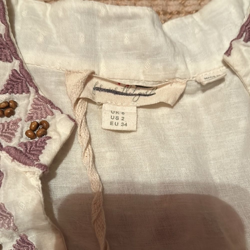 Anthropologie - Forever That Girl Embroidered Peasant Blouse size 2 - Picture 9 of 11